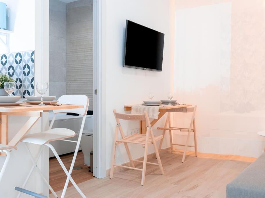 Acogedor Estudio En Triana Con Jacuzzi Y Wifi Sevilla Kültér fotó